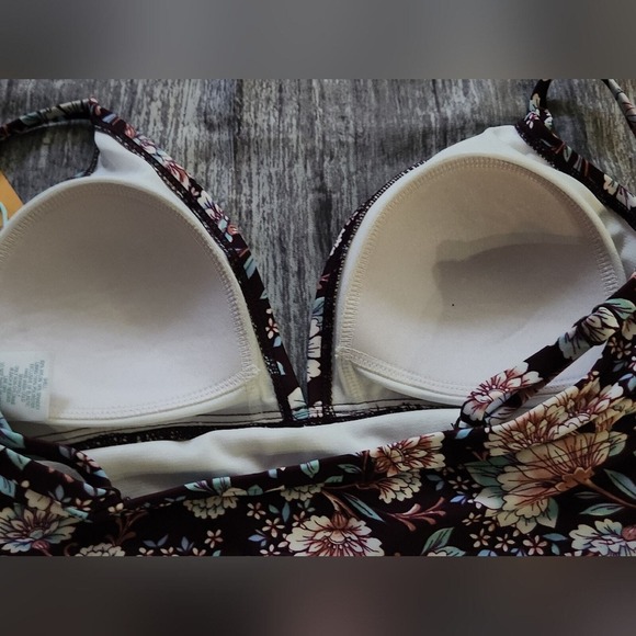 Floral Tankini Swim Top, V Neck, Adjustable Straps, Swimsuit Top‎ - Picture 3 of 9